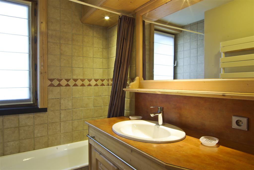 3 rooms (2 bedrooms) - Residence CHALETS DU SAVOY - ref VOLGA - 13