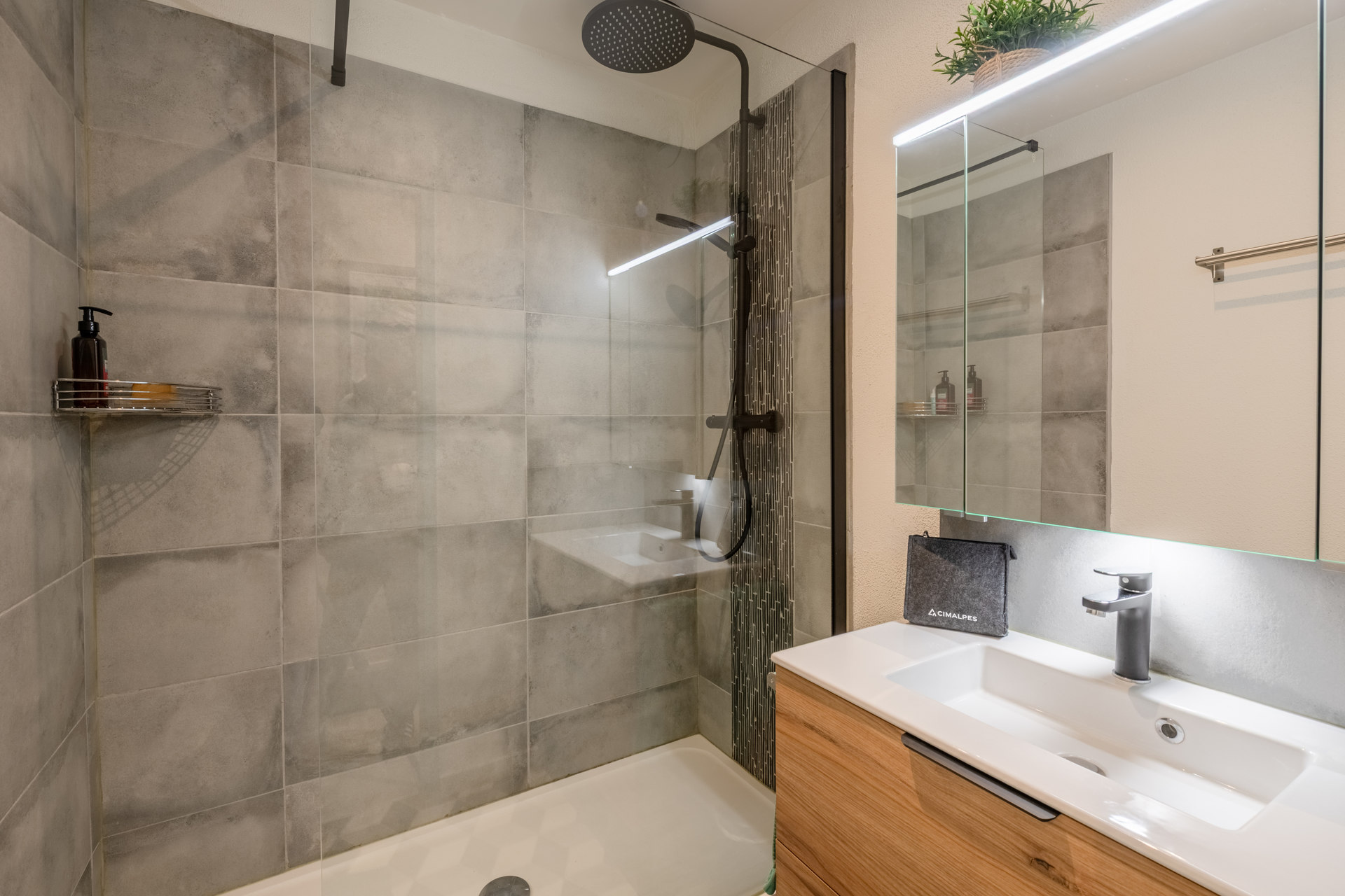 3 rooms (2 bedrooms) - Residence CRISTAL DES GLACES - ref LELAC - 9