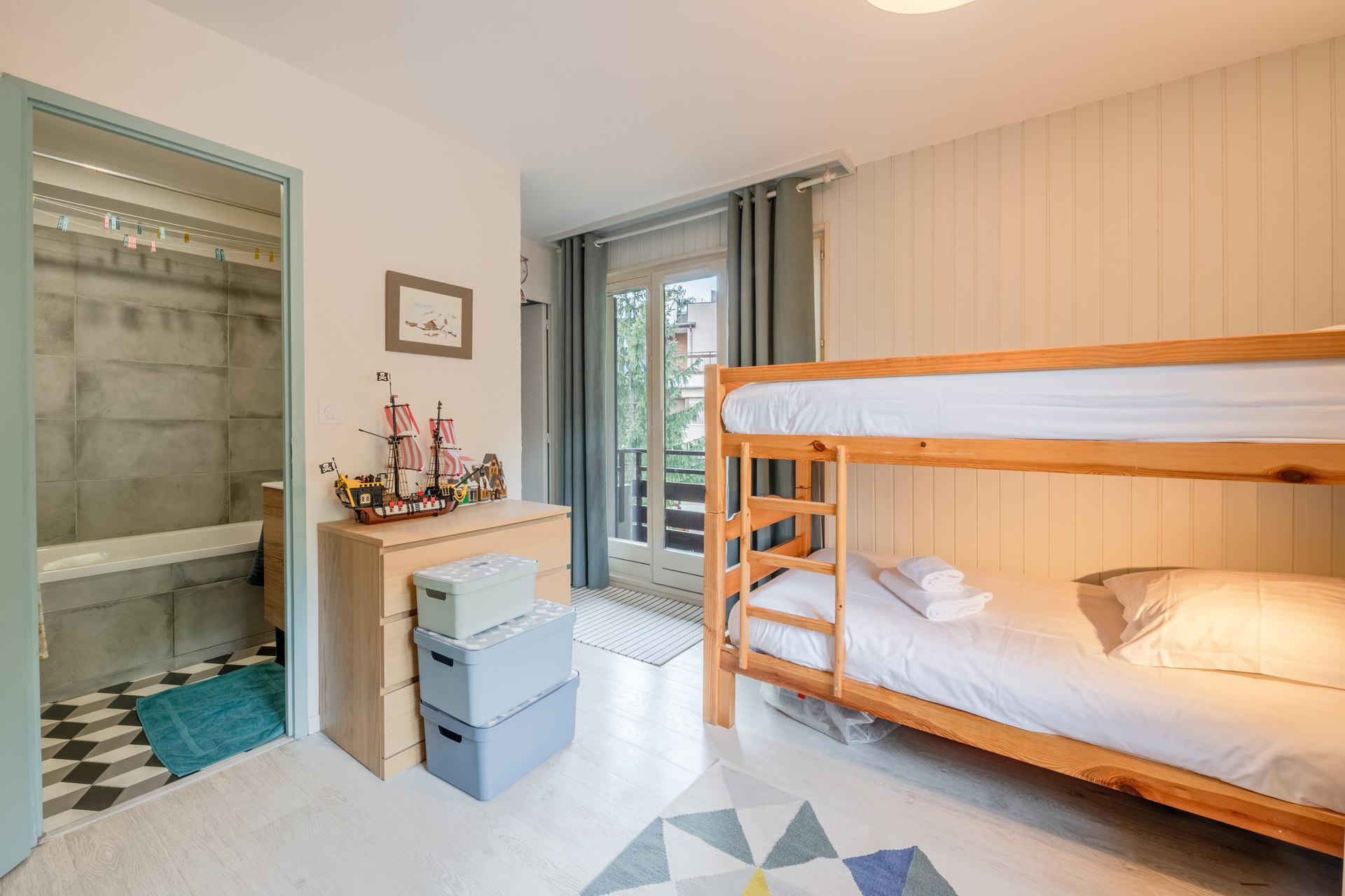 3 rooms (2 bedrooms) - Residence CRISTAL DES GLACES - ref LELAC - 11