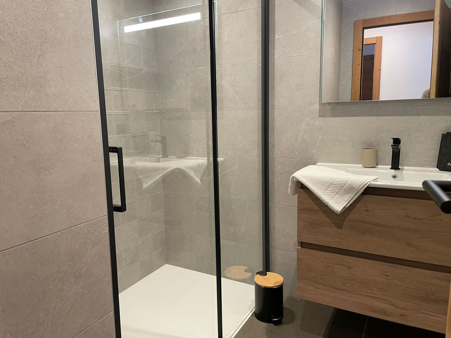 4 rooms (3 bedrooms) - Residence LE ROYAL STRATON - ref ROYALSTAURUS - 14